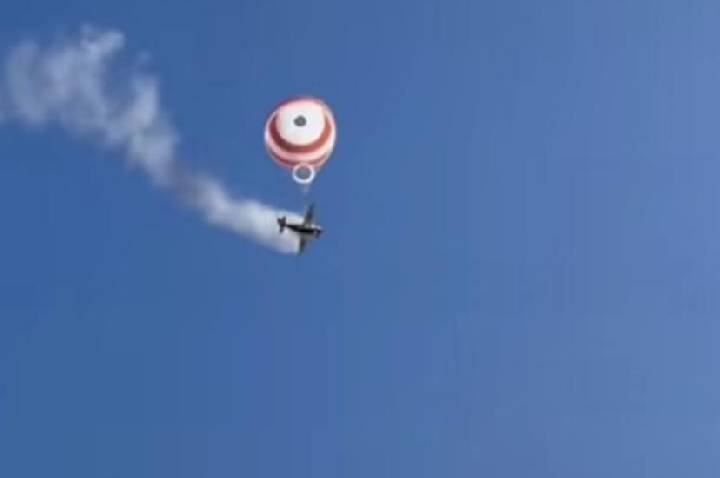 Avião pega fogo e cai em Mateus Leme