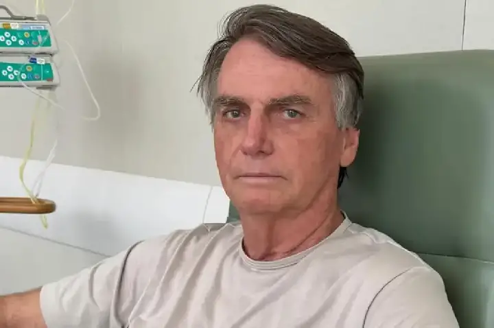 Defesa de Jair Bolsonaro solicita autorização do STF para cirurgia urgente