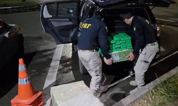 PRF apreende mais de 100 quilos de maconha em Betim