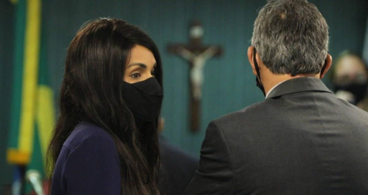 Flordelis inocente ?
