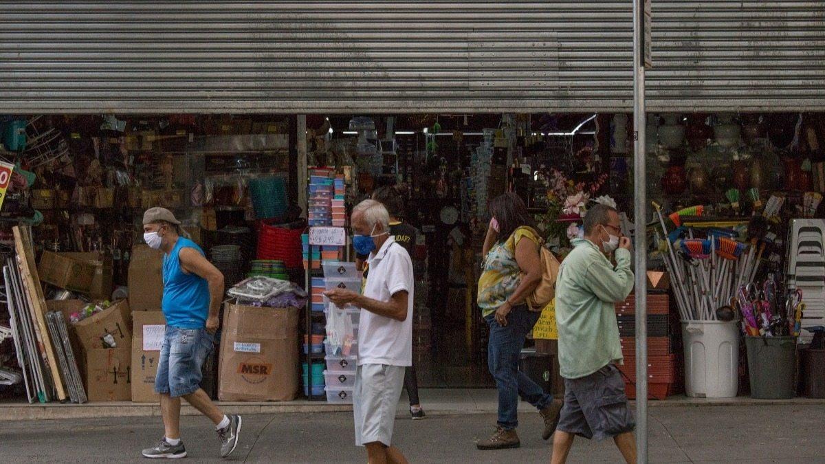 Justiça suspende decreto e determina reabertura do comércio em BH