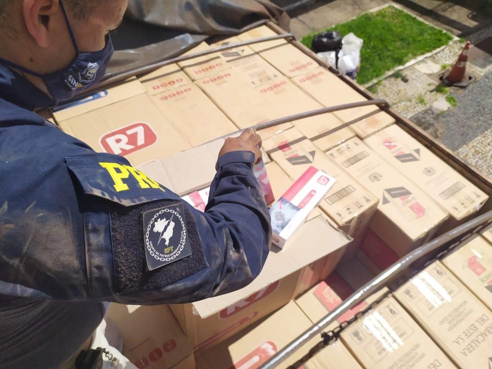 850 mil maços de cigarros contrabandeados são apreendidos em Betim