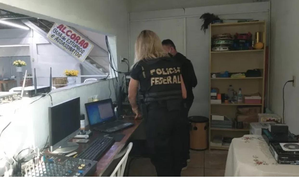PF cumpre mandado contra “pastor” que pediu por “massacre” de judeus