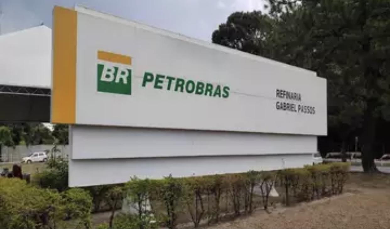 Sindicato denuncia surto de COVID-19 na Refinaria Gabriel Passos, em Betim
