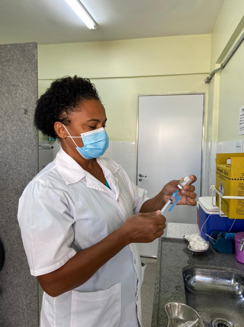 Betim assina termo de compromisso para recebimento do imunizante Pfizer