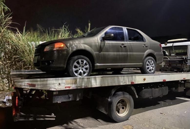 Motorista de aplicativo tem carro roubado em Betim