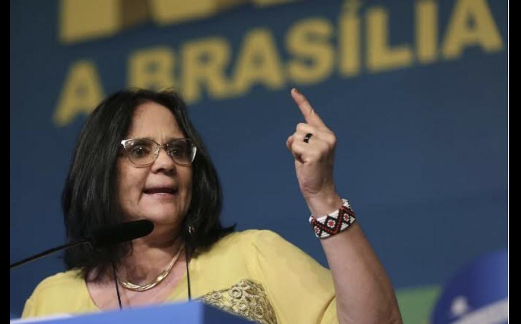 Ministra Damares Alves fará palestra em Betim amanhã, quinta-feira (30)