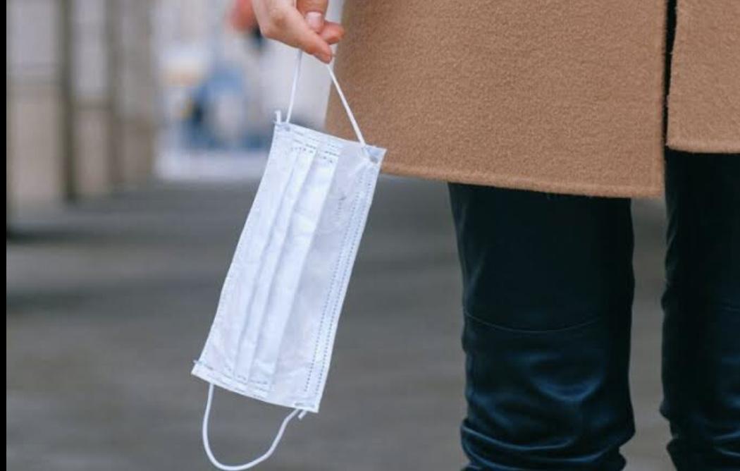 Betim retira a obrigatoriedade do uso de máscara em locais fechados