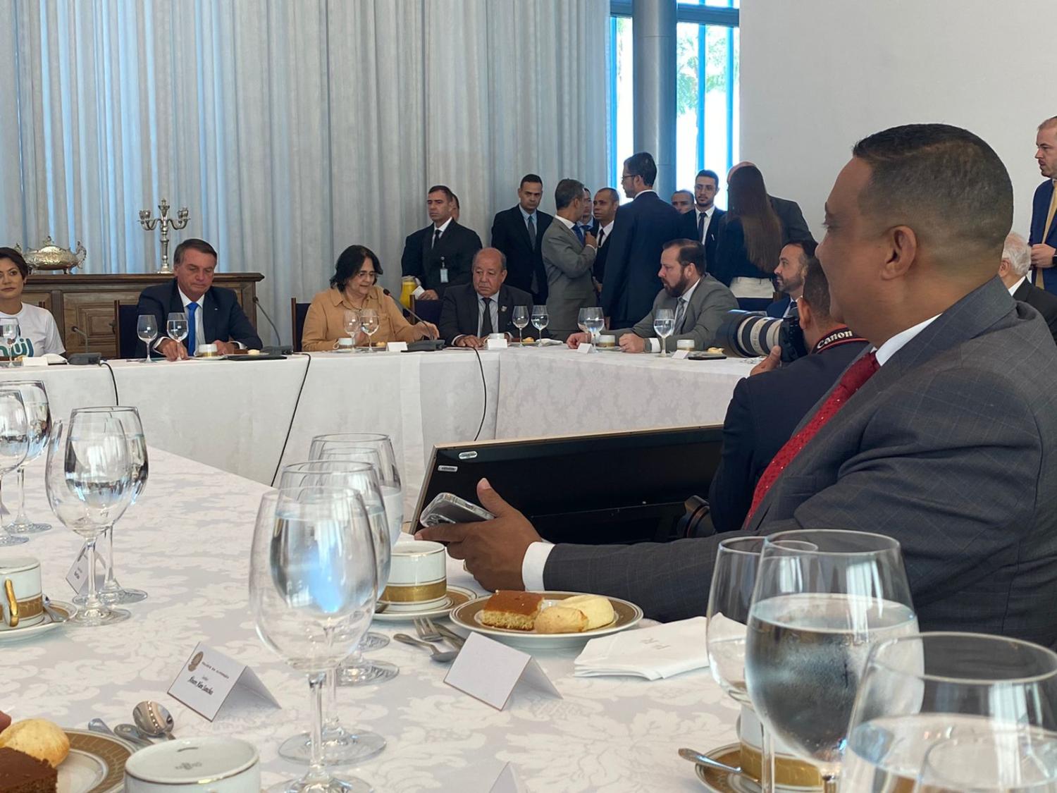 Pastor Nehemias Araújo participa de reunião com Bolsonaro