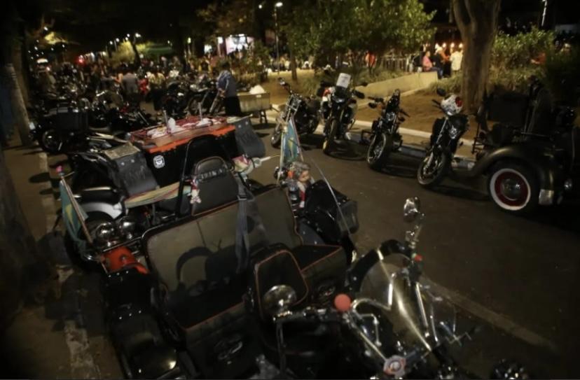 Festa sobre duas rodas