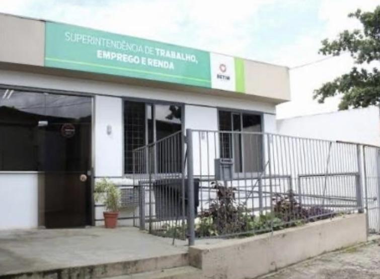 Oportunidade para passar o fim de ano empregado