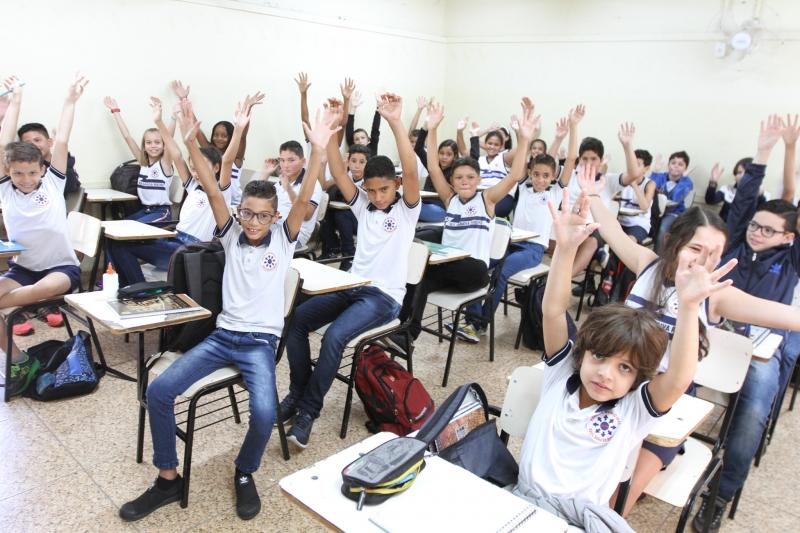 Férias chegam ao fim e alunos das escolas municipais de Betim já estão de volta às aulas