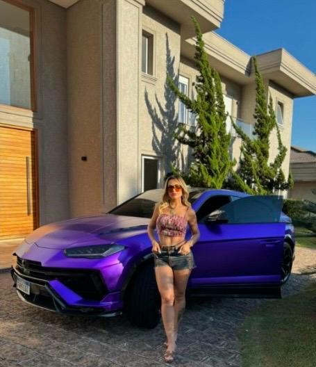 Influenciadora deixa prisão no Recife, mas usará tornozeleira