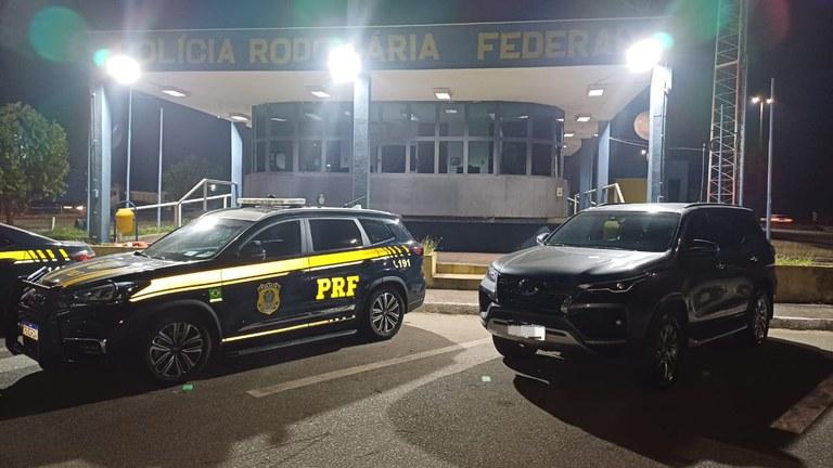 PRF recupera SW4 com queixa de furto/roubo em ação na BR-381 em Betim