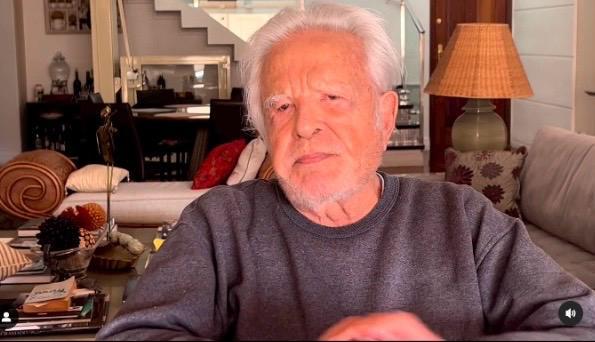 Morre Cid Moreira, aos 97 anos, uma das vozes mais icônicas da TV brasileira