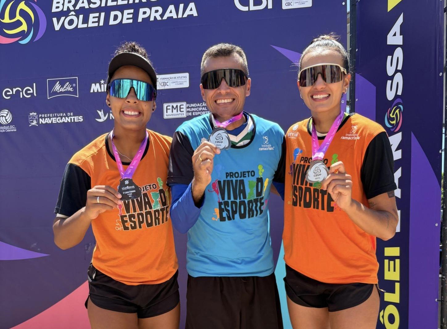 Manu e Quemile faturam medalha no Circuito Brasileiro de Vôlei de Praia