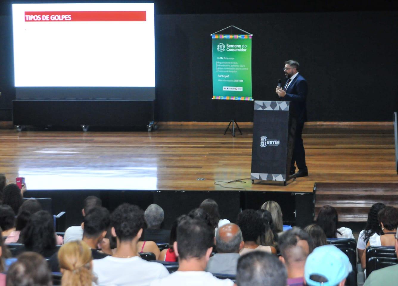 Adeus dívidas: Betim promove ações especiais para o Dia Mundial do Consumidor