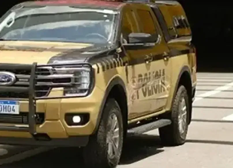 Irmãos armados são presos após o perseguição policial