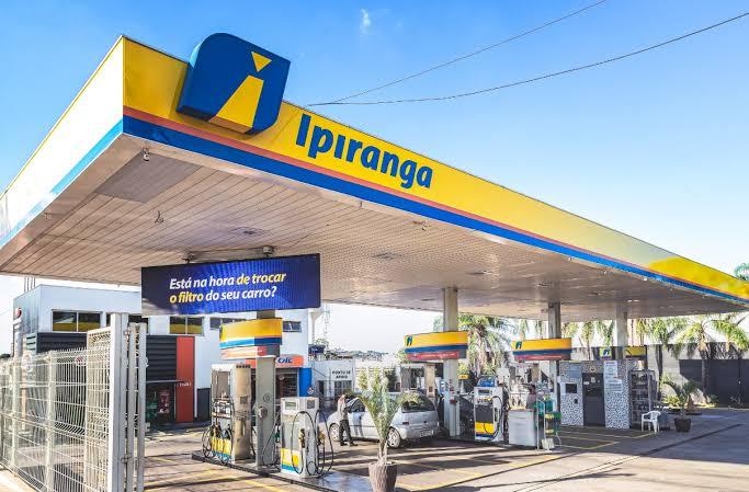 Greve dos caminhoneiros de transportes de combustível é suspensa em Betim