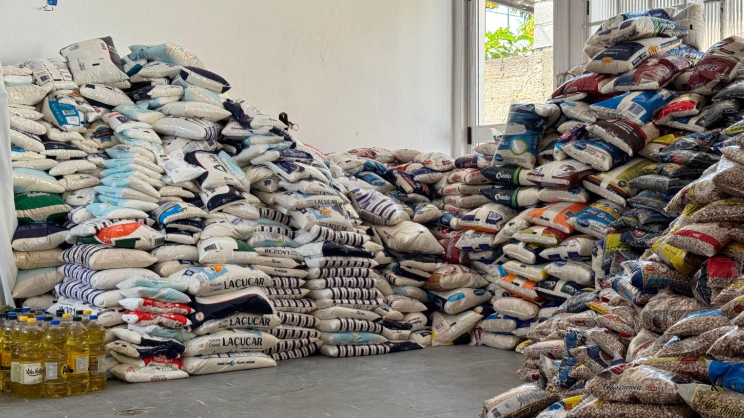 Arraial de Betim arrecada mais de nove toneladas de alimentos e três mil litros de leite em ação solidária