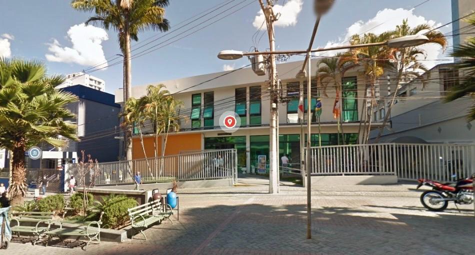 Câmara Municipal de Divinópolis aprova uso da Bíblia em escolas e causa polêmica