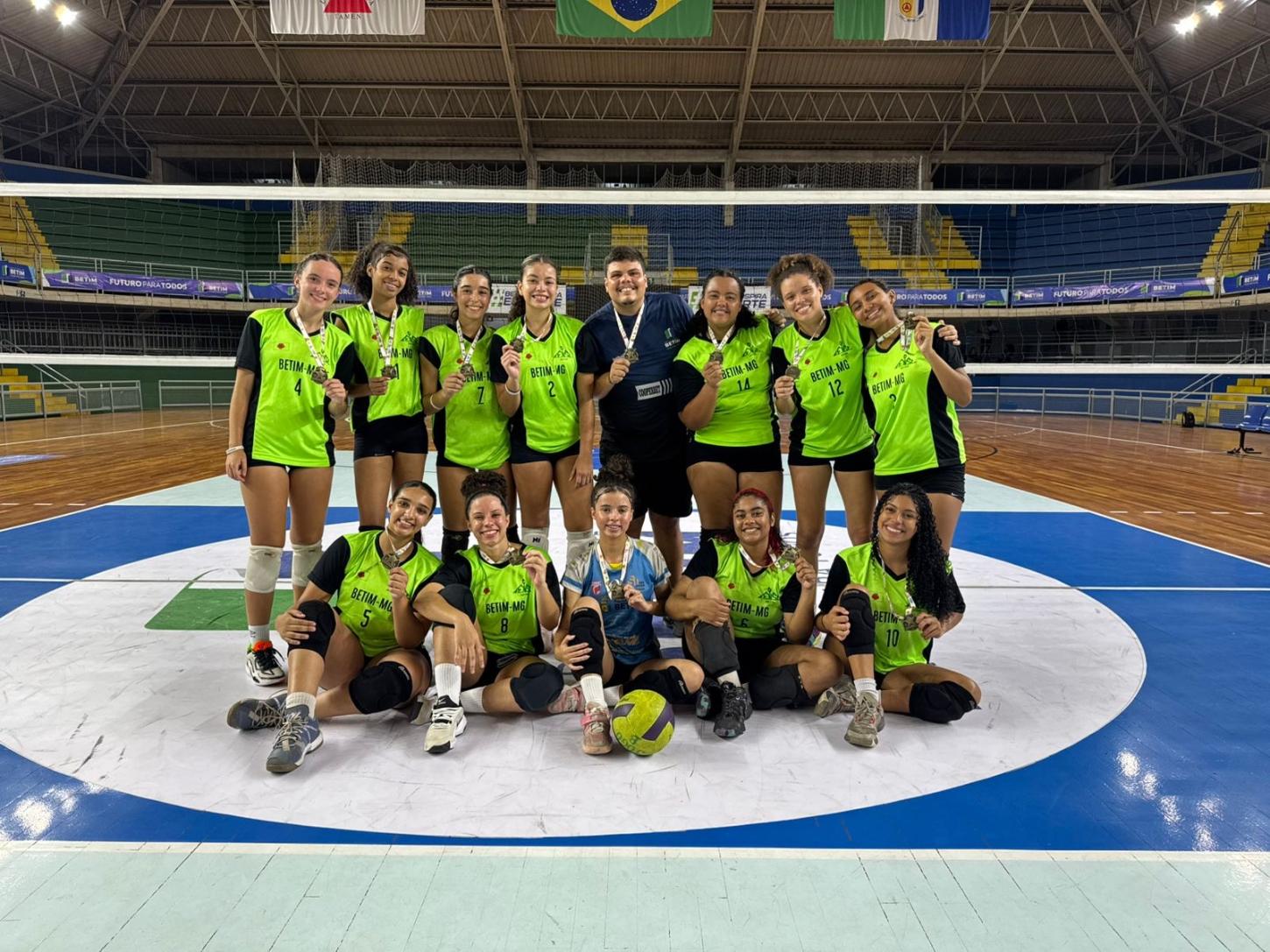 Escola de Betim se destaca e conquista vaga no Campeonato Brasileiro Escolar de Voleibol Sub-18