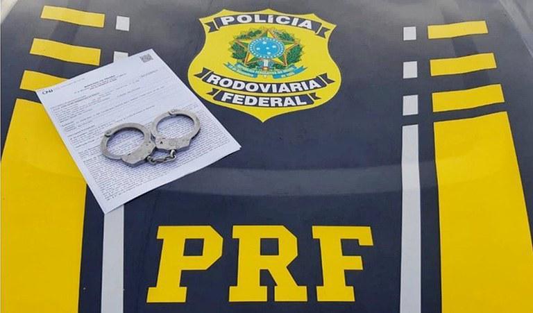 Homem procurado por estupro de vulnerável é preso pela PRF em Betim