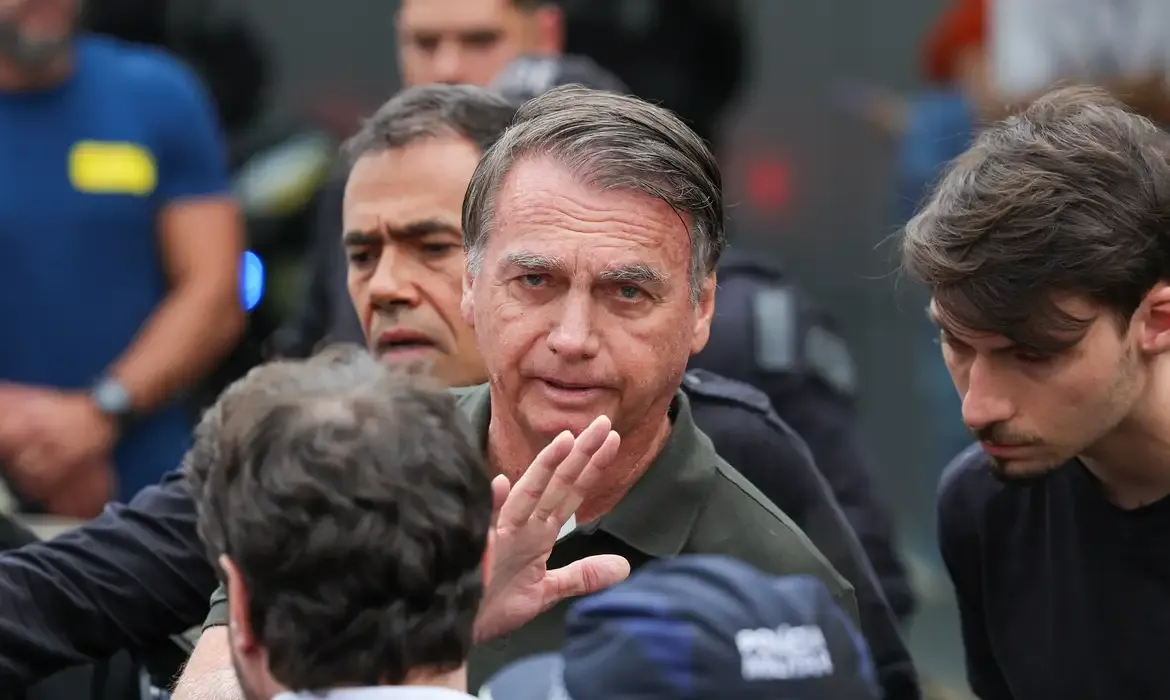 STF concede prisão domiciliar a Jair Bolsonaro por 90 dias
