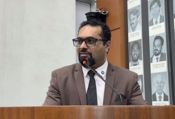 Vereador preso em Betim é levado para a Polícia Federal